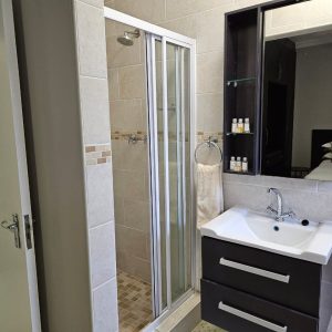 10 Bed Fully Furnished Self Catering Home