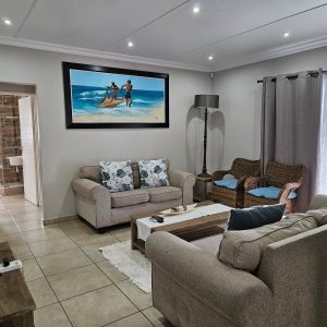 Fully Furnished Self Catering 6 Sleeper